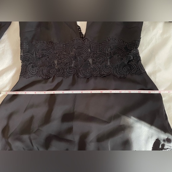 Majorelle NYE!✨Black Lace Dress sz M wedding guest, black tie, gala, cocktail - Picture 11 of 11